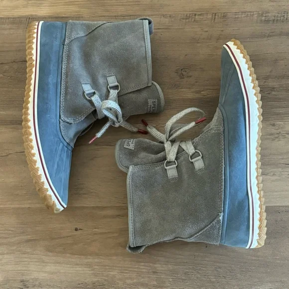 (Like New) Sperry Duck Boot Slouch Suede Booties, Grey Blue, Size 8 fits like 9 - Picture 1 of 5